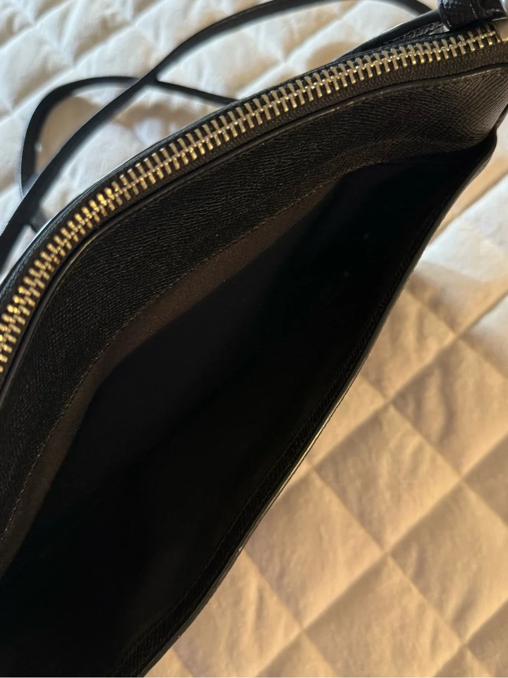 COACH Black Crossgrain Leather East West Crossbody Bag F22251 Gold Hardware